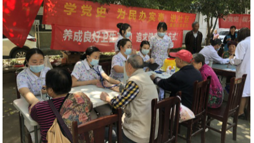 雅安仁康醫(yī)院（雅安結(jié)石病醫(yī)院）護理團隊送健康進社區(qū)